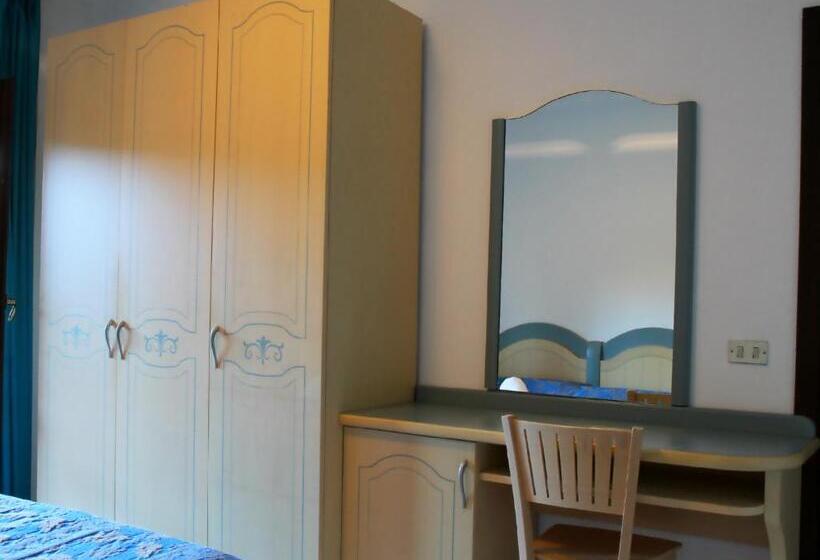 فندق Residence Porto Mannu