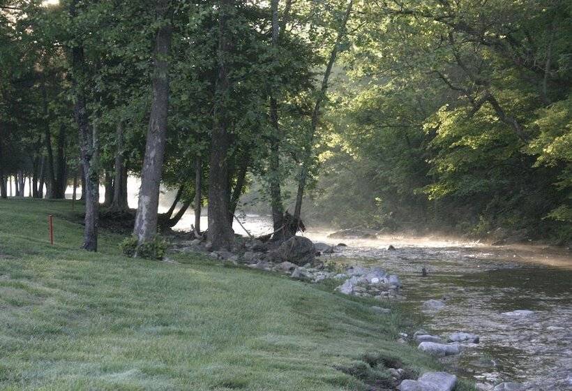 فندق Stonebridge Resort