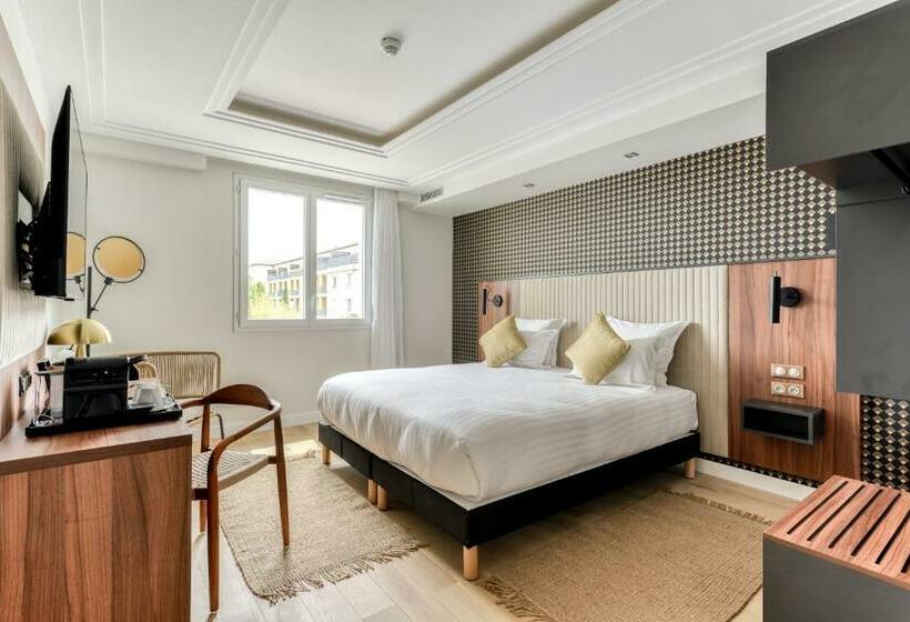 Zenitude Hotel La Valadiere, Ascend Hotel Collection