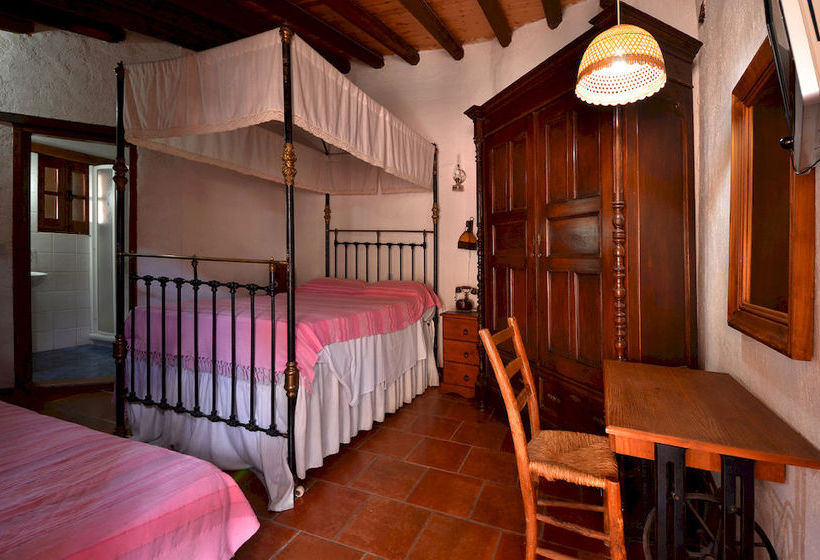 Linos Inn