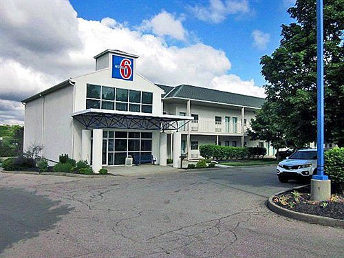 Motel 6 Pittsburgh - Cranberry