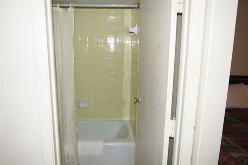 فندق على الطريق Affordable