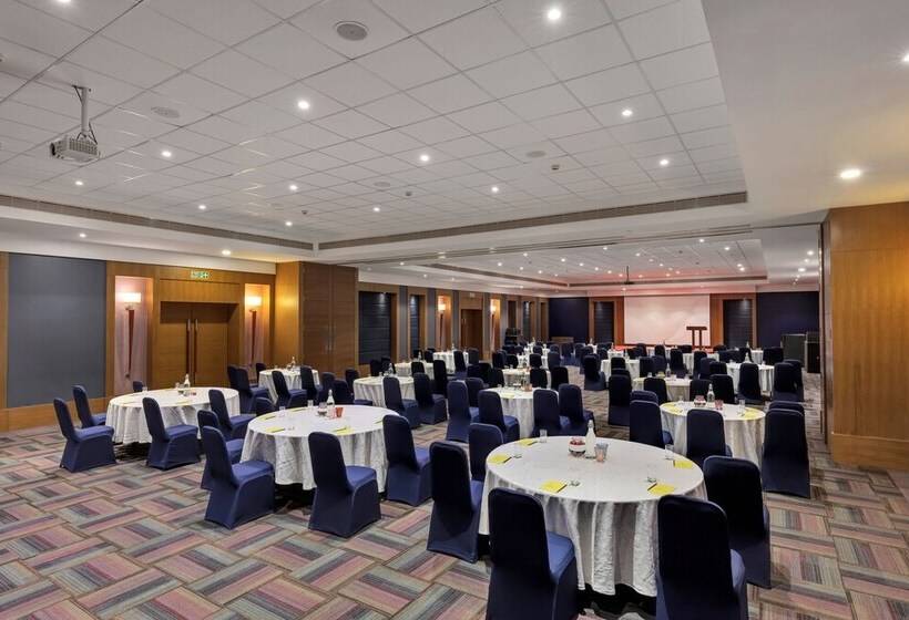 Курорт Club Mahindra Virajpet, Coorg