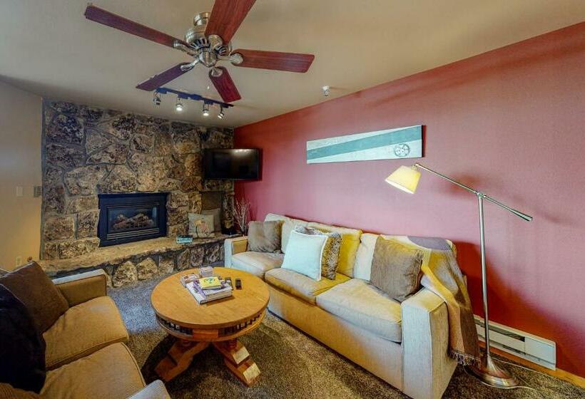 Отель Marine Place Condo Unit 422
