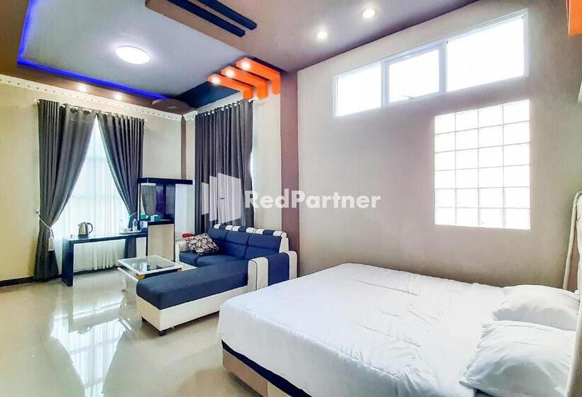 酒店 Mt Syariah Homestay Kerinci Redpartner