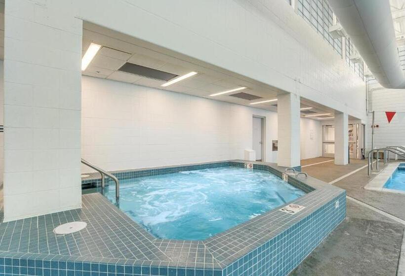 هتل Sea Colony  8901 Timberlake