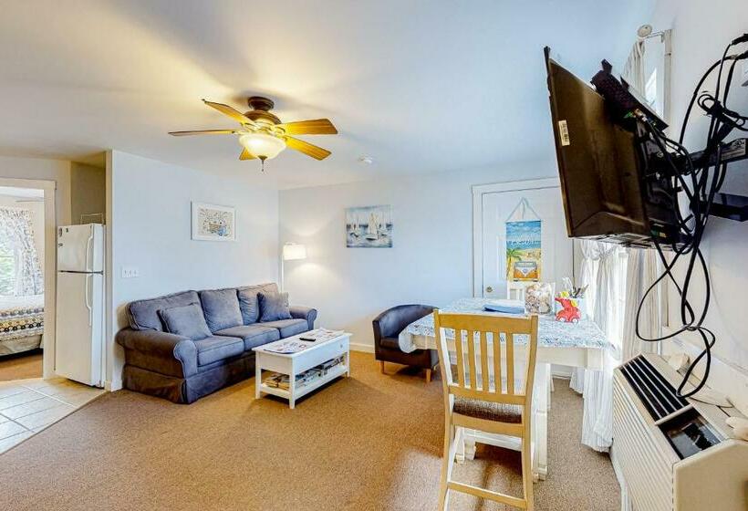 Отель Belle Of Maine Condo 103 Adventure Awaits
