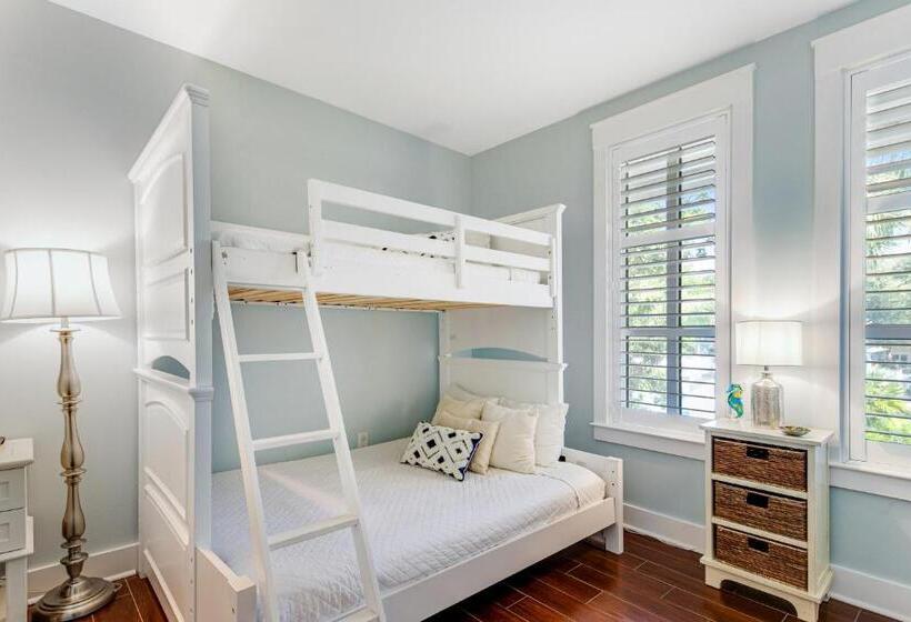 هتل Sandestin Baytowne Wharf 449 Market St Inn