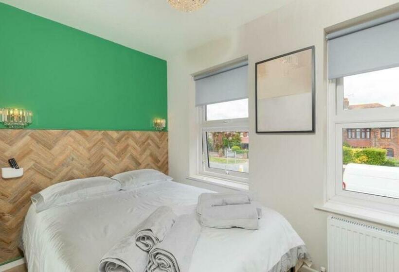 Ocean Studio Apartments