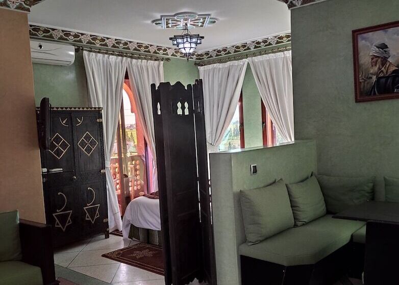 فندق Equi Palace & Spa