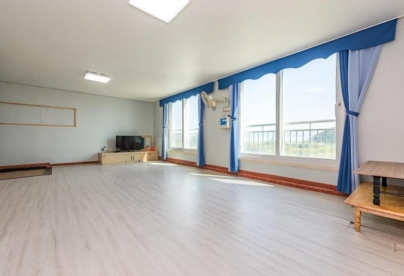 ホテル Eurwangni Badapunggyeong Pension