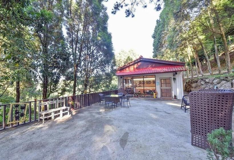 هتل Hillside Plot Inn