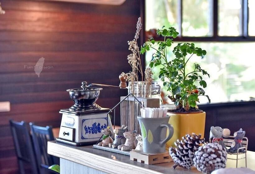 هتل Hillside Plot Inn