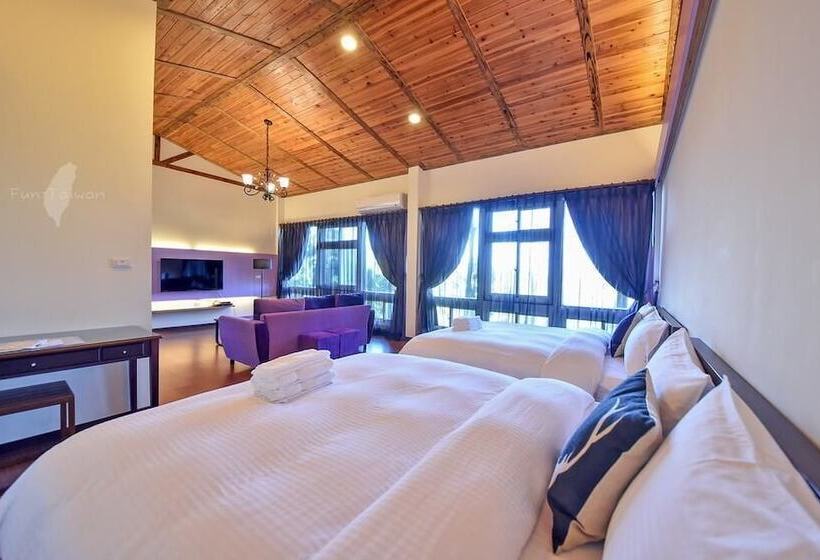 هتل Hillside Plot Inn