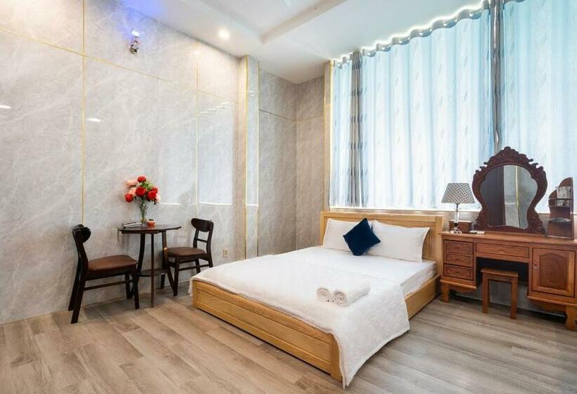 هتل Khách Sạn Tràng An