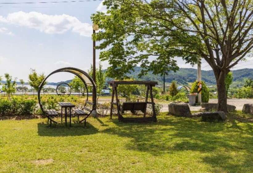 Отель Nonsan Gyebaek Shuimtoe Camping Pension