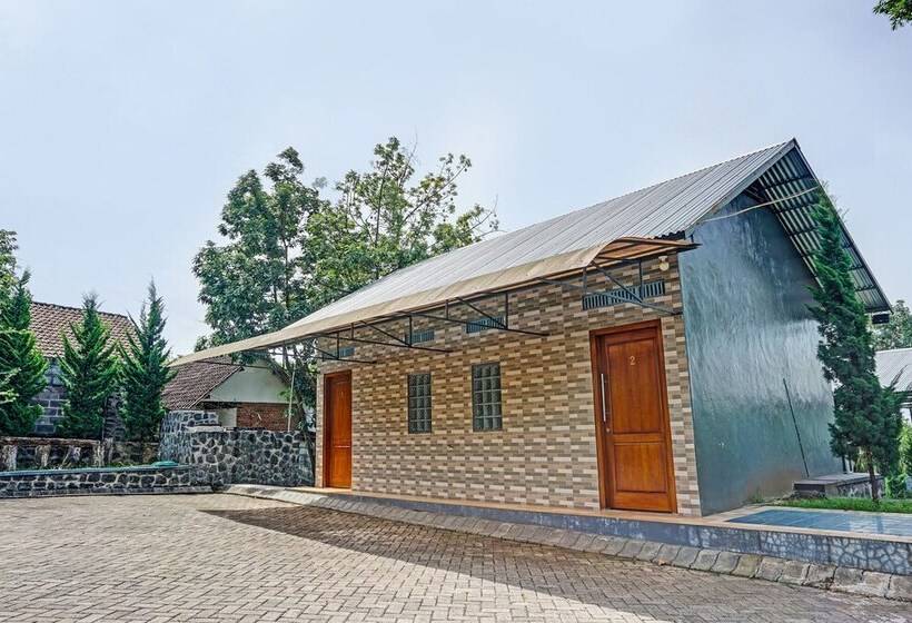 هتل Oyo 91679 Villa Juanda Syariah