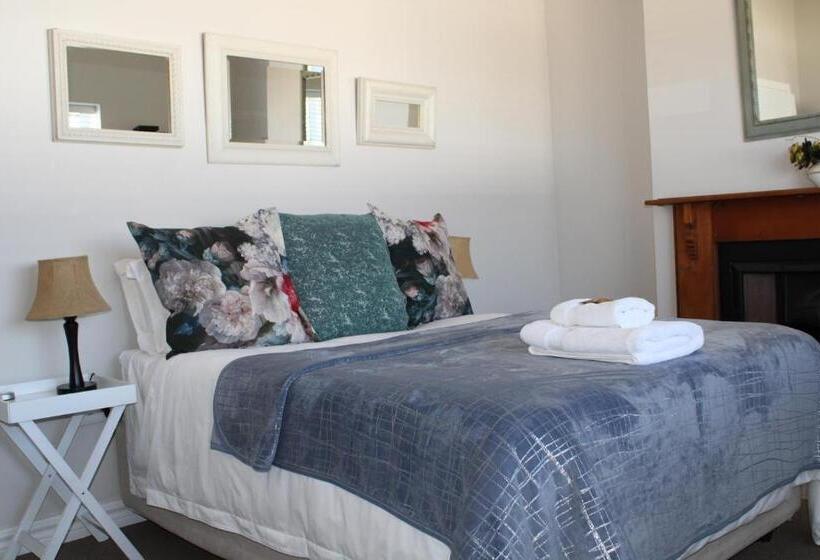 ペンション Oakview Guesthouse