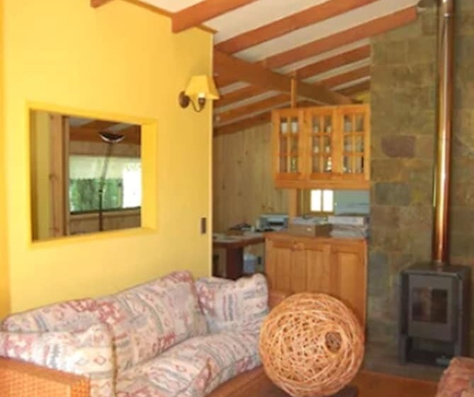 هتل Cabañas Casa Lago Villarrica