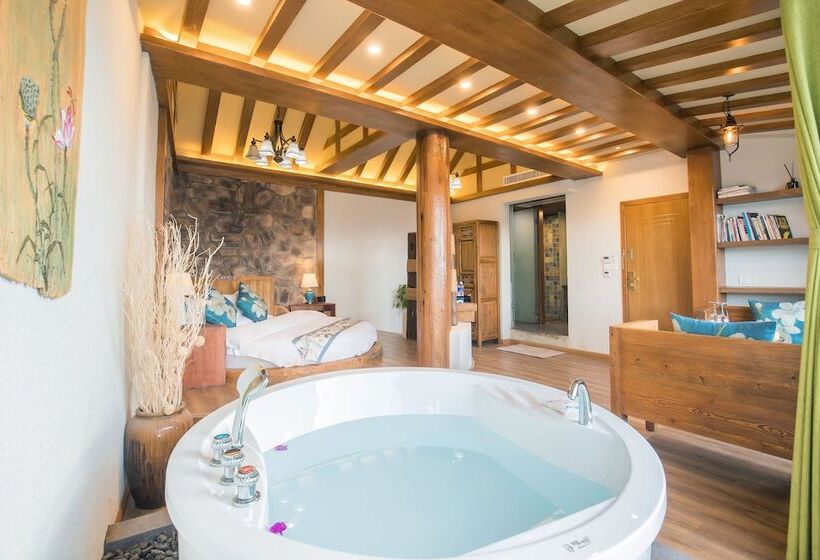 هتل Lijiang Cibei Guesthouse