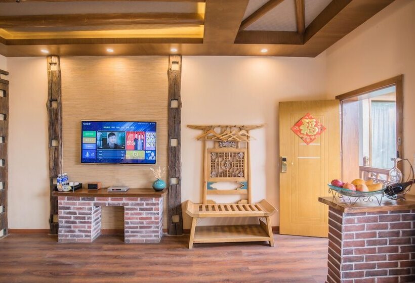 هتل Lijiang Cibei Guesthouse