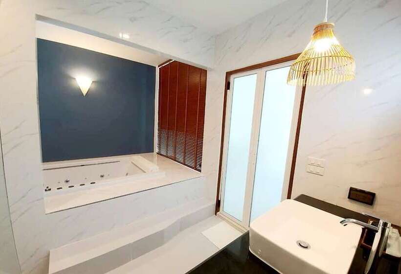 בית מלון כפרי Resto Sea Resort