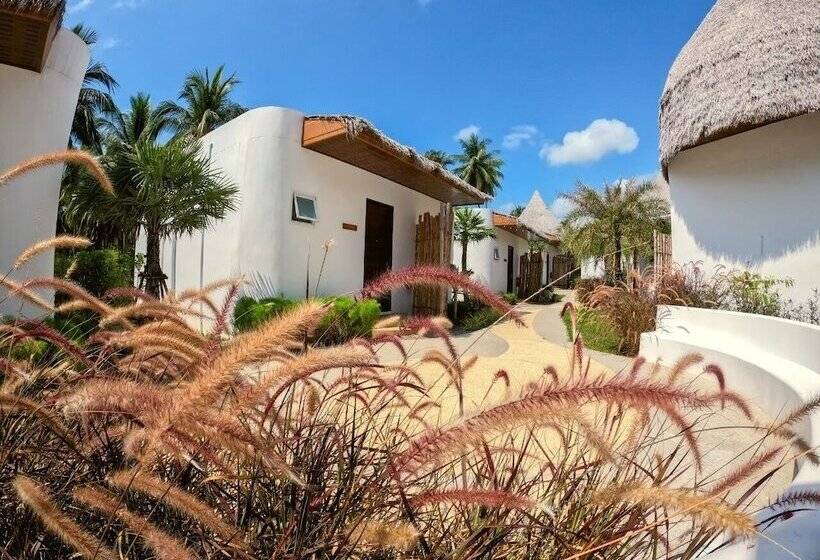 בית מלון כפרי Resto Sea Resort