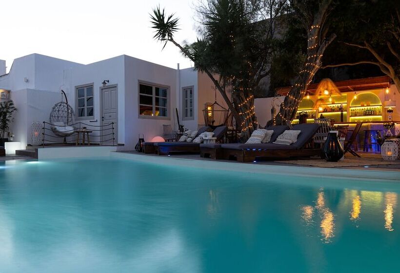 هتل The Museum Project Oia