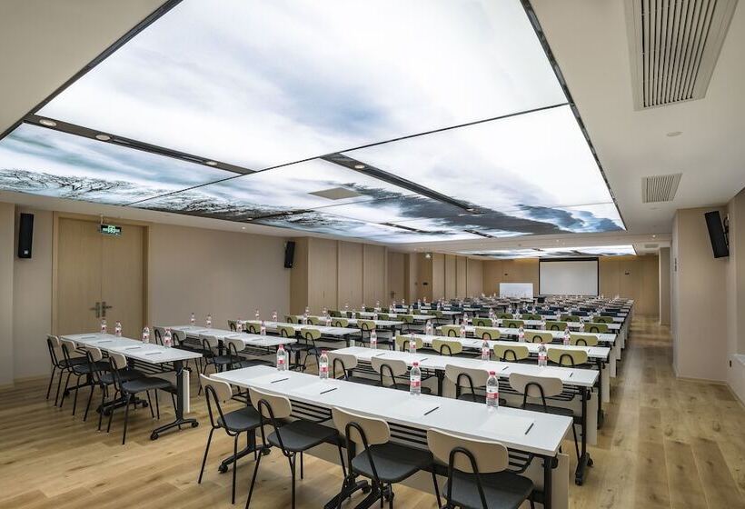 Atour Hotel Grand Mercantile Exchange Kunming