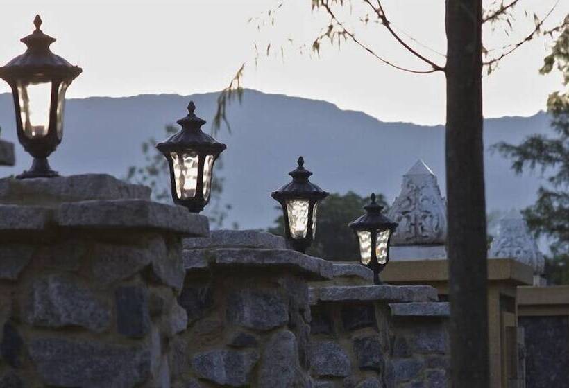 هتل Castle Of Hsuehyun