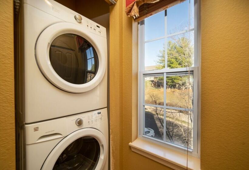 هتل The Links At Thousand Hills