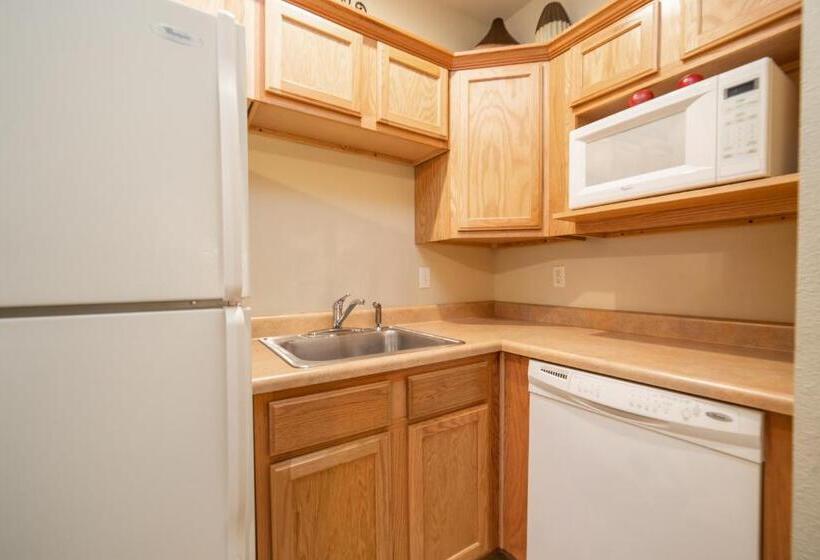 هتل The Links At Thousand Hills