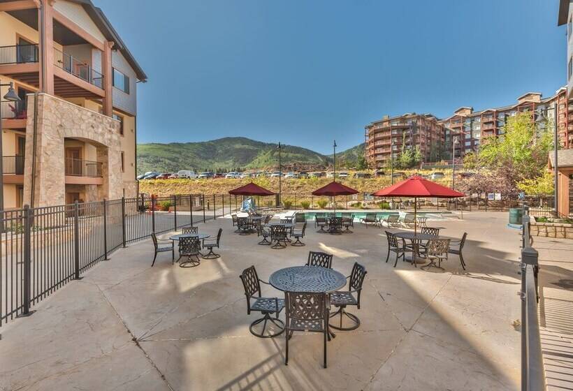 هتل Silverado Lodge By Park City   Canyons Village