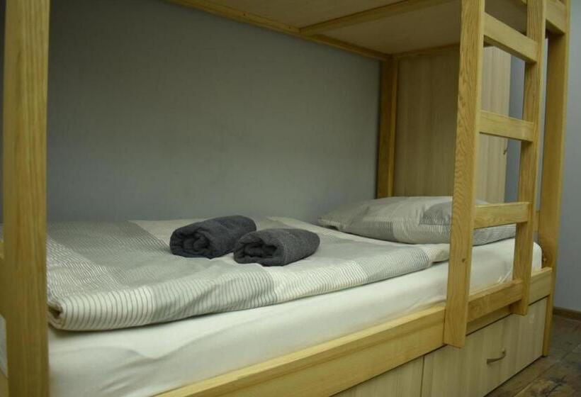 ユースホステル Noclegi Jurapark Krasiejów