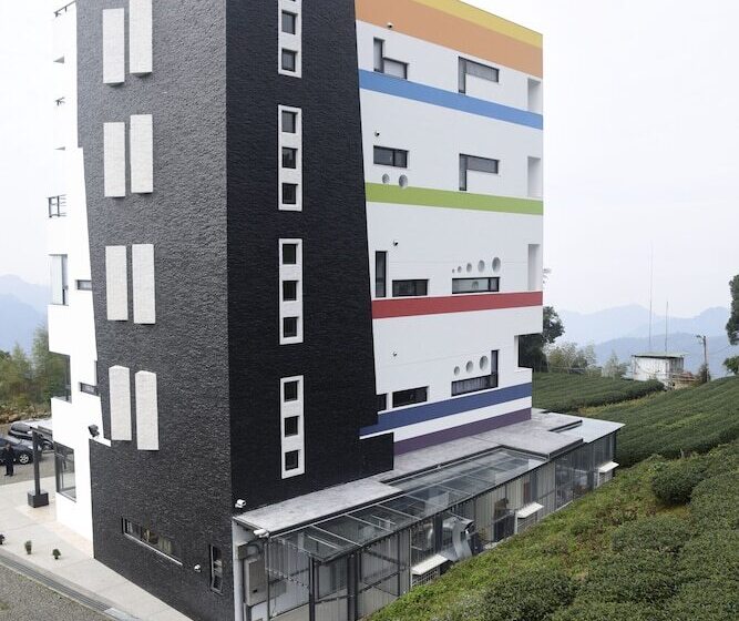 هتل Alishan B&b Yunmingi