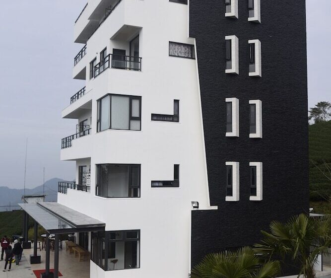 هتل Alishan B&b Yunmingi