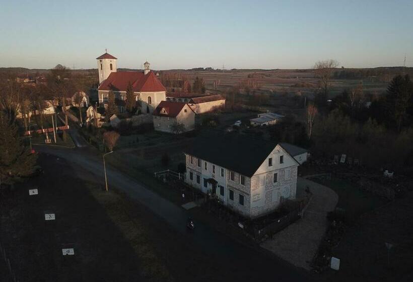 Отель Dom Mili