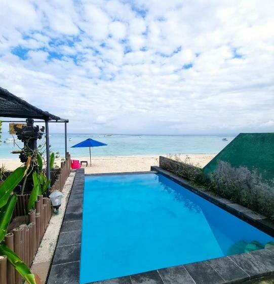 Отель Lembongan Made Inn