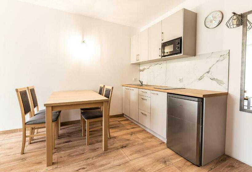 Apartamenty Henry
