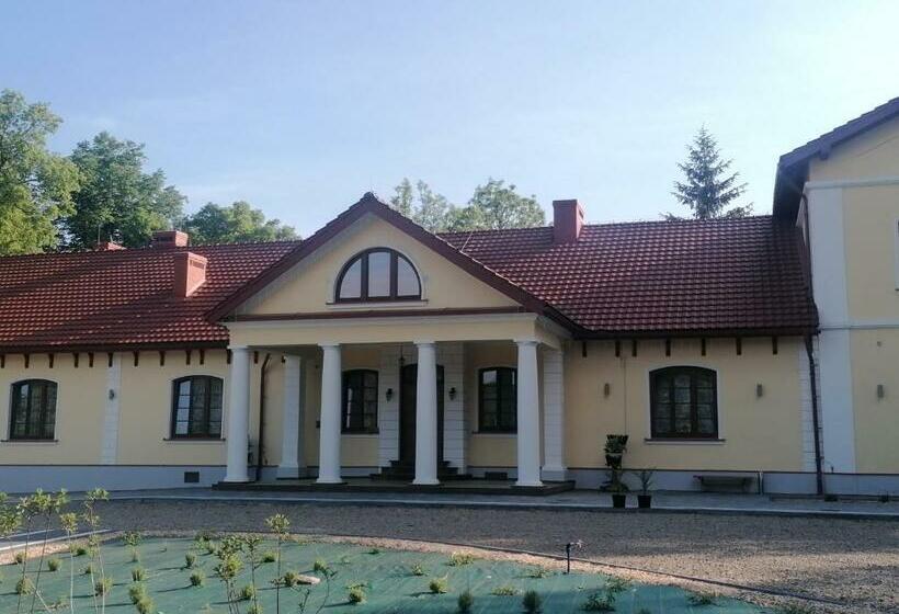 Bed and Breakfast Dom Weselny Dwór W Jurowcach
