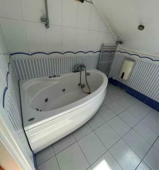 Hostel Luna