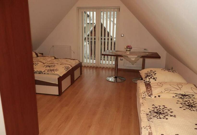 ホテル Agroturystyka Kasia