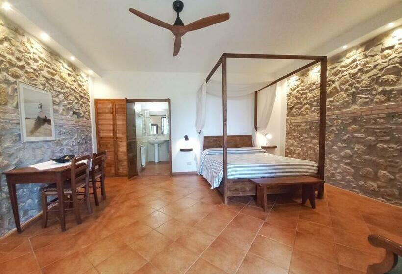 Отель Celestina Agriturismo La Valentina