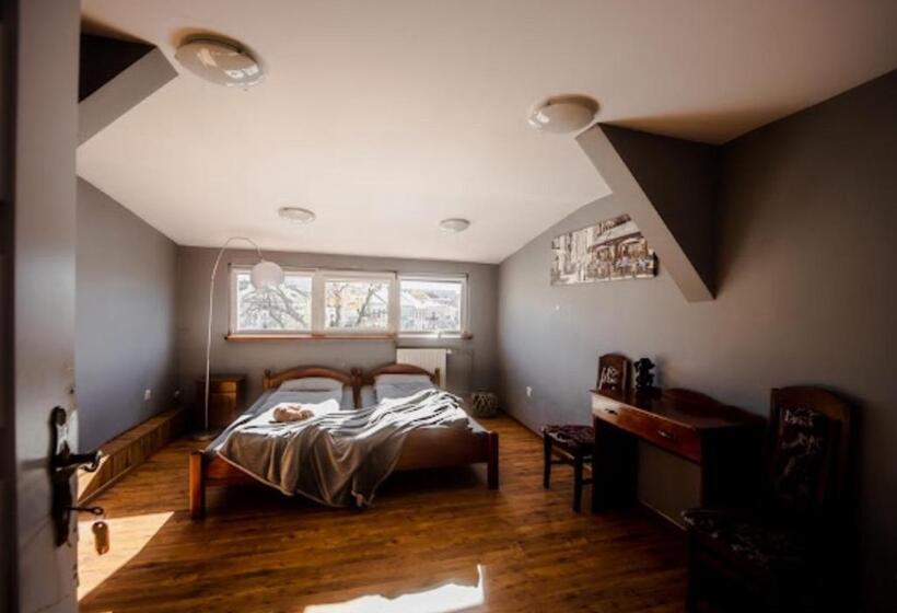 פנסיון Paris Rynek Centrum &parking