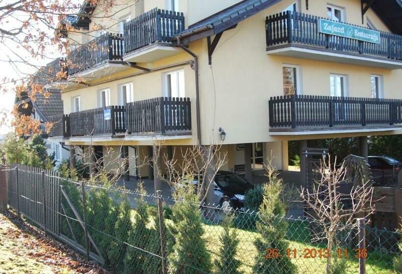 فندق صغير Zajazd I Restauracja Myśliwskie Zacisze