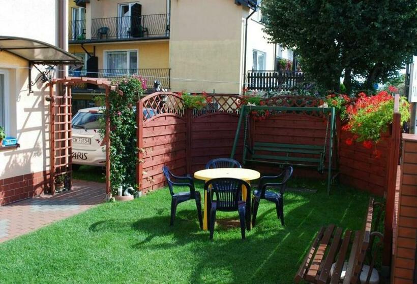 Bed and Breakfast Dom Wczasowy Grażyna