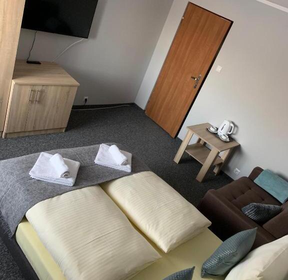 تختخواب و صبحانه Magnezja