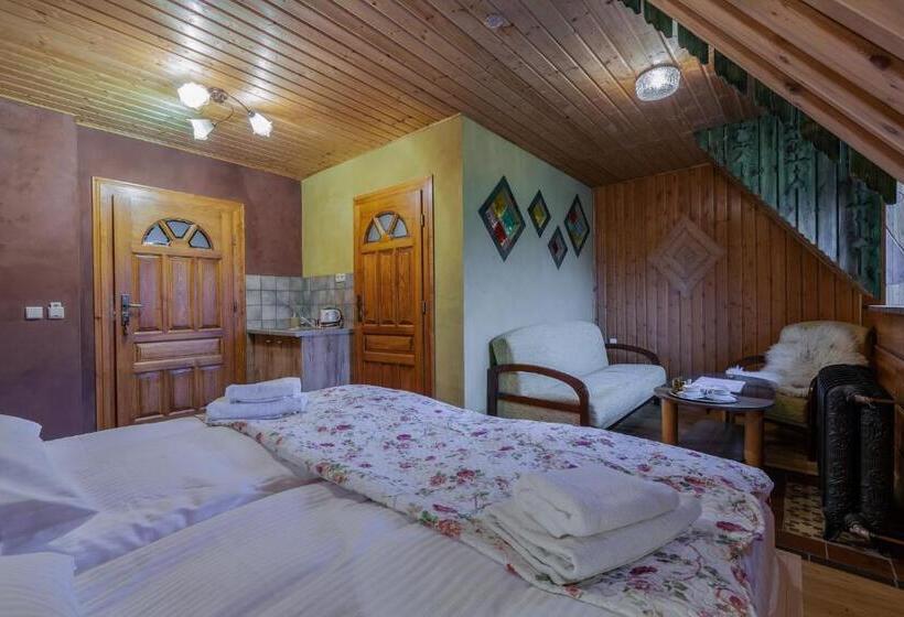 ホテル Farma Lama Dom Gościnny