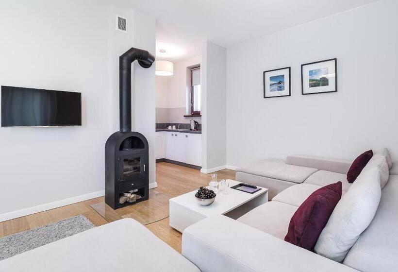 Osada śnieżka Koło Karpacza