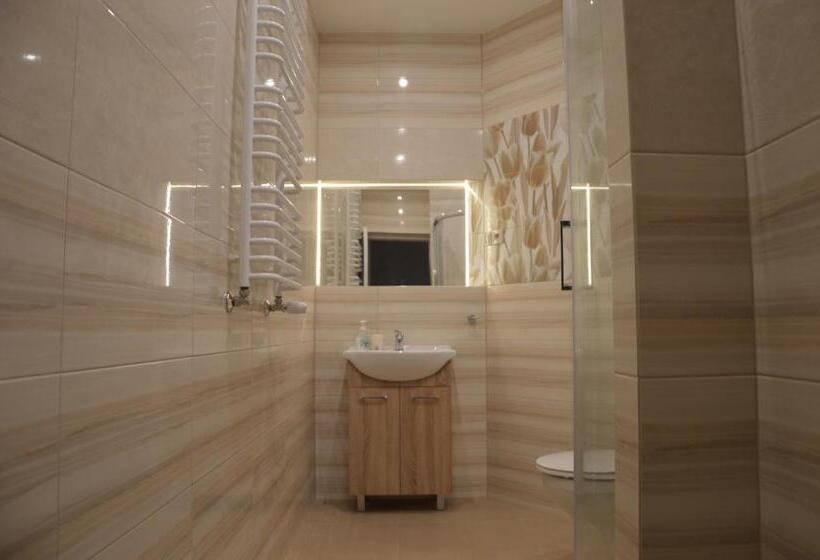 هاستل Ada Aparthouse